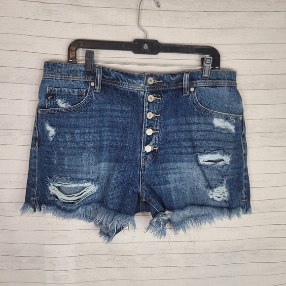 KANCAN FOR MAURICES BUTTON FRONT CUT OFF DISTRESSED JEAN SHORTS, SZ 30 - Picture 1 of 9